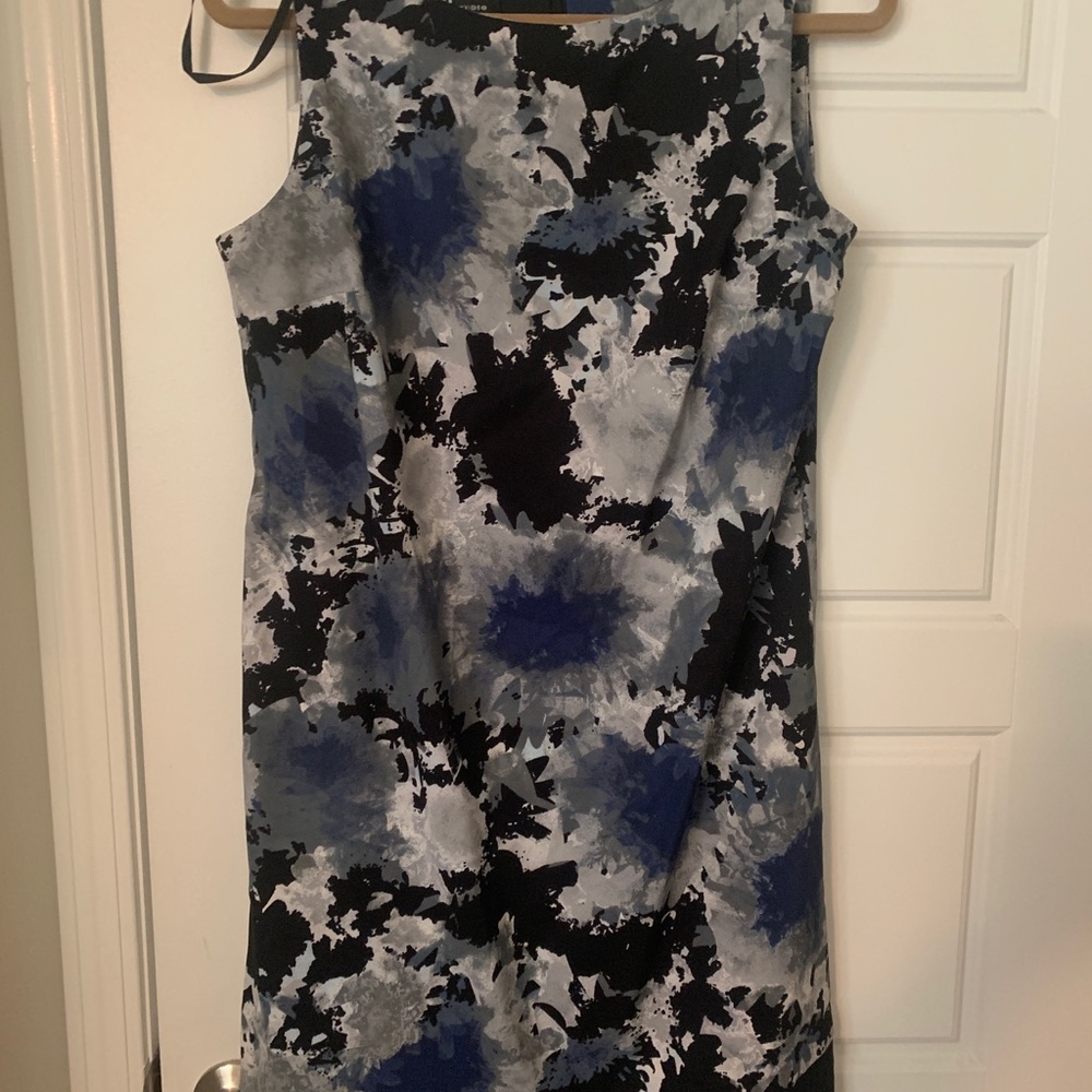 Summer Preowned dress in blue, black and Gray.